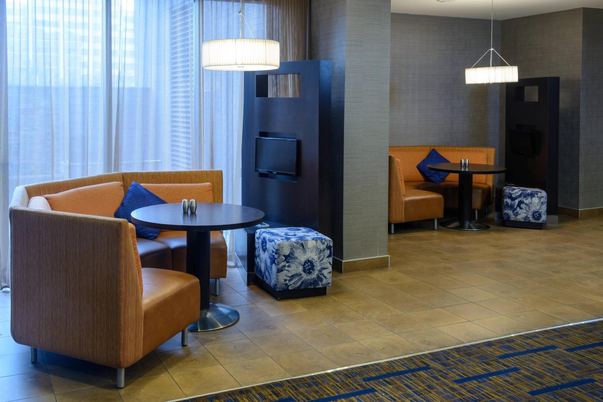 Courtyard By Marriott Toronto Northeast/Markham Exterior foto